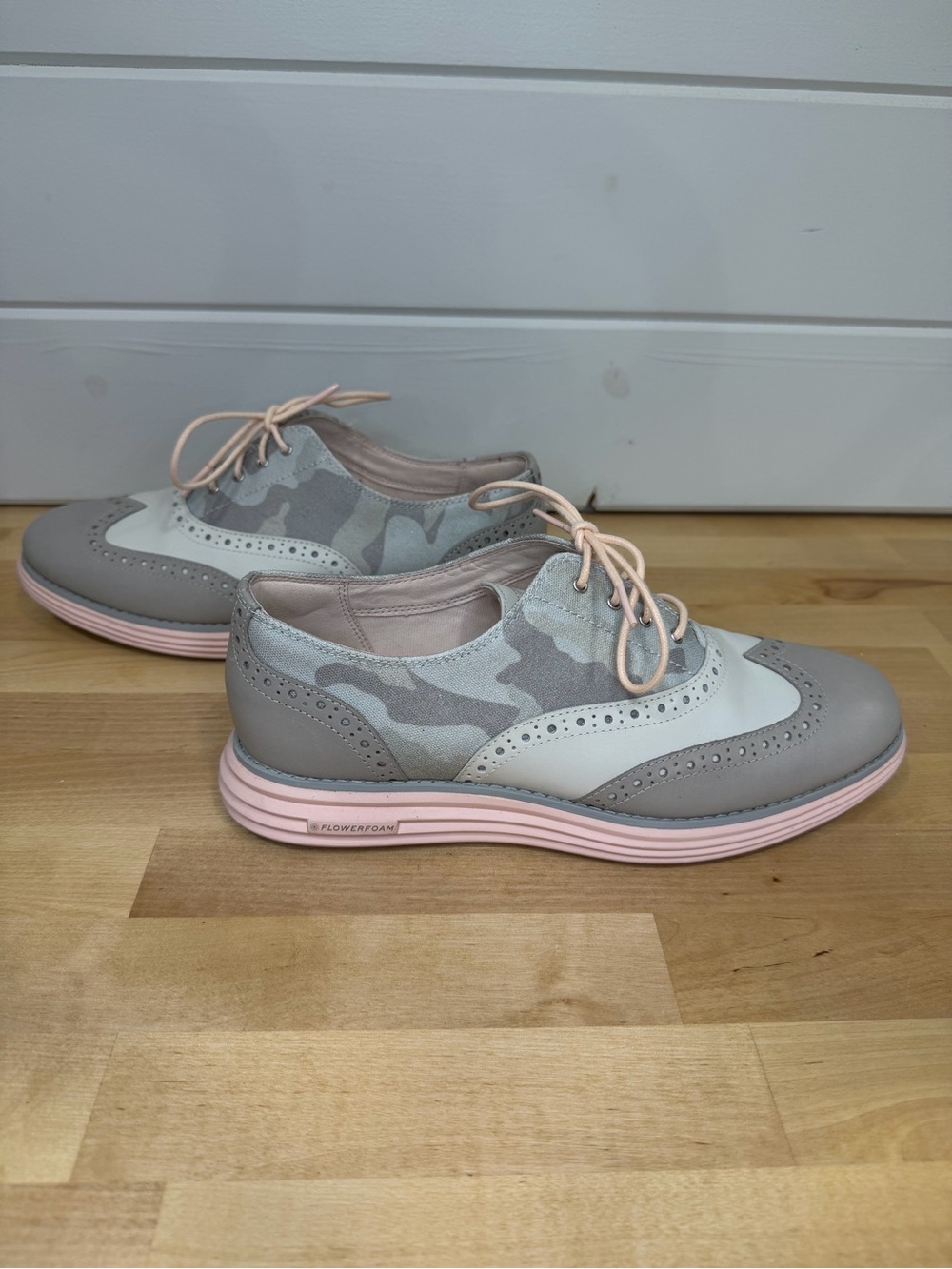 Cole Haan OriginalGrand Wingtip Oxford 10yr Anniversary FlowerFoam Women’s 9B